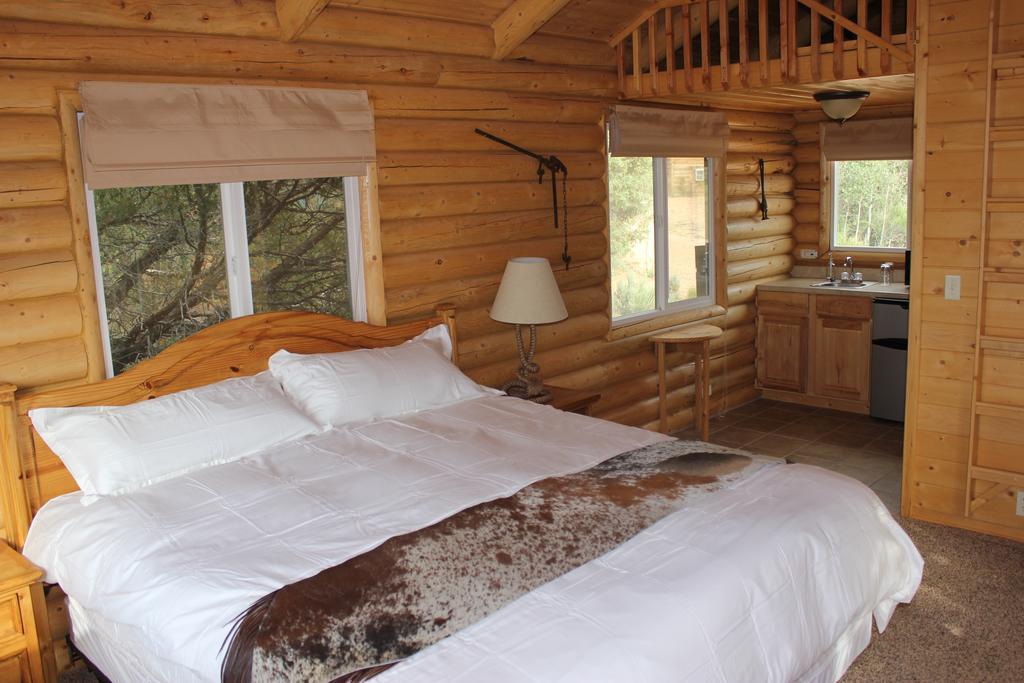 Farm stay Sevier River Ranch & Cattle Company Hatch